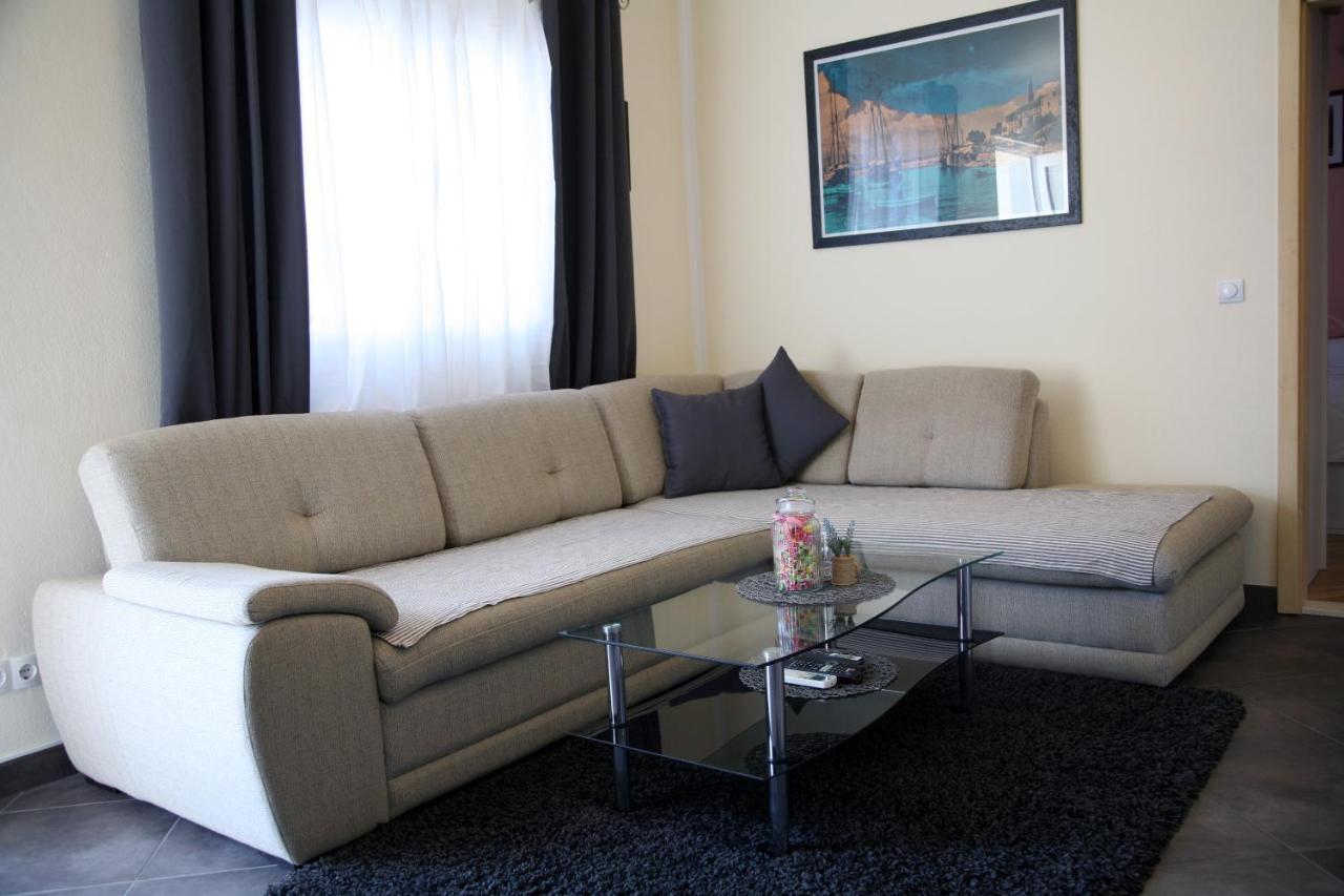 Apartment Del Mar Vinisce Exterior photo